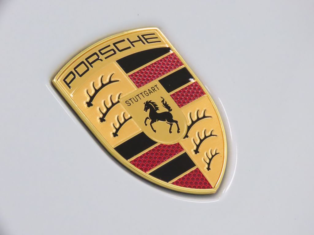 Thumbnail: 2025 Porsche Macan - 14