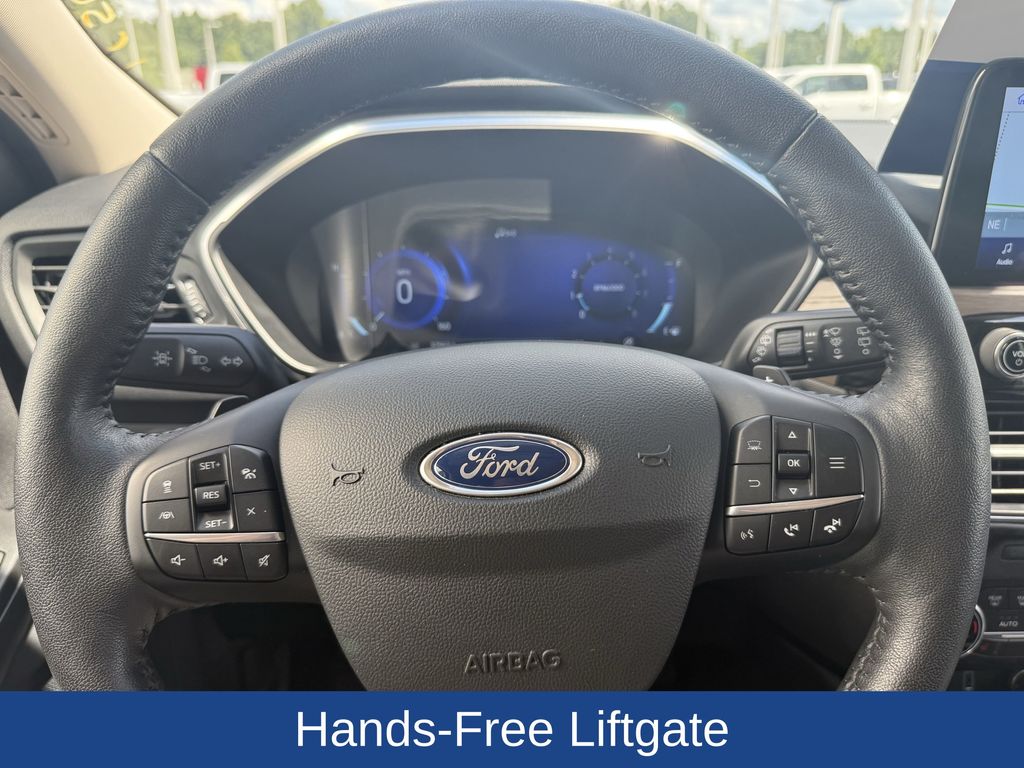 2020 Ford Escape Titanium