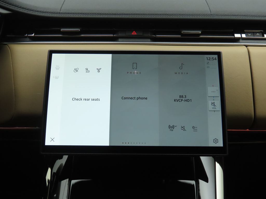 Thumbnail: 2025 Land Rover Range Rover Sport - 14