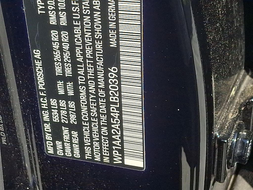 Thumbnail: 2023 Porsche Macan - 28