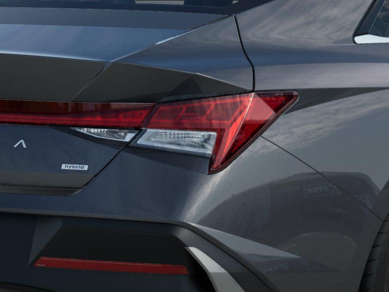 2025 Hyundai Elantra Hybrid Limited
