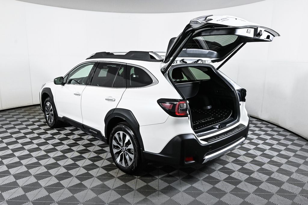 2024 Subaru Outback Touring XT 30