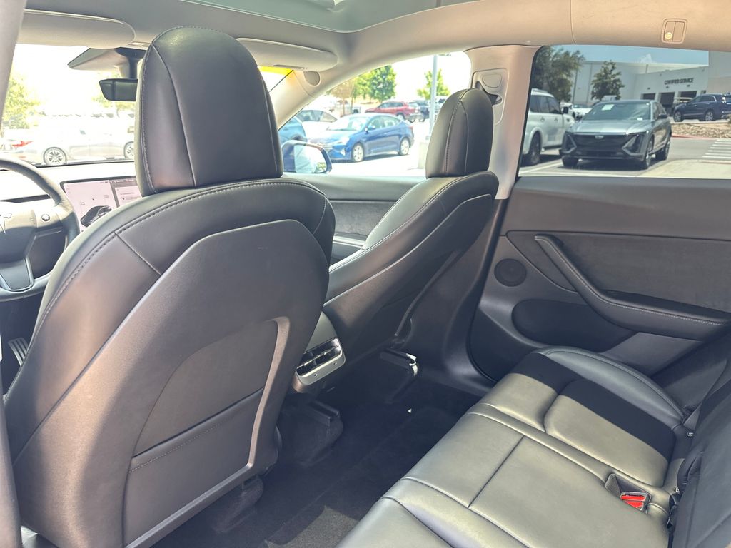 Used Car 2022 Tesla Model Y  Long Range For Sale Under $35,000 In Austin, Texas