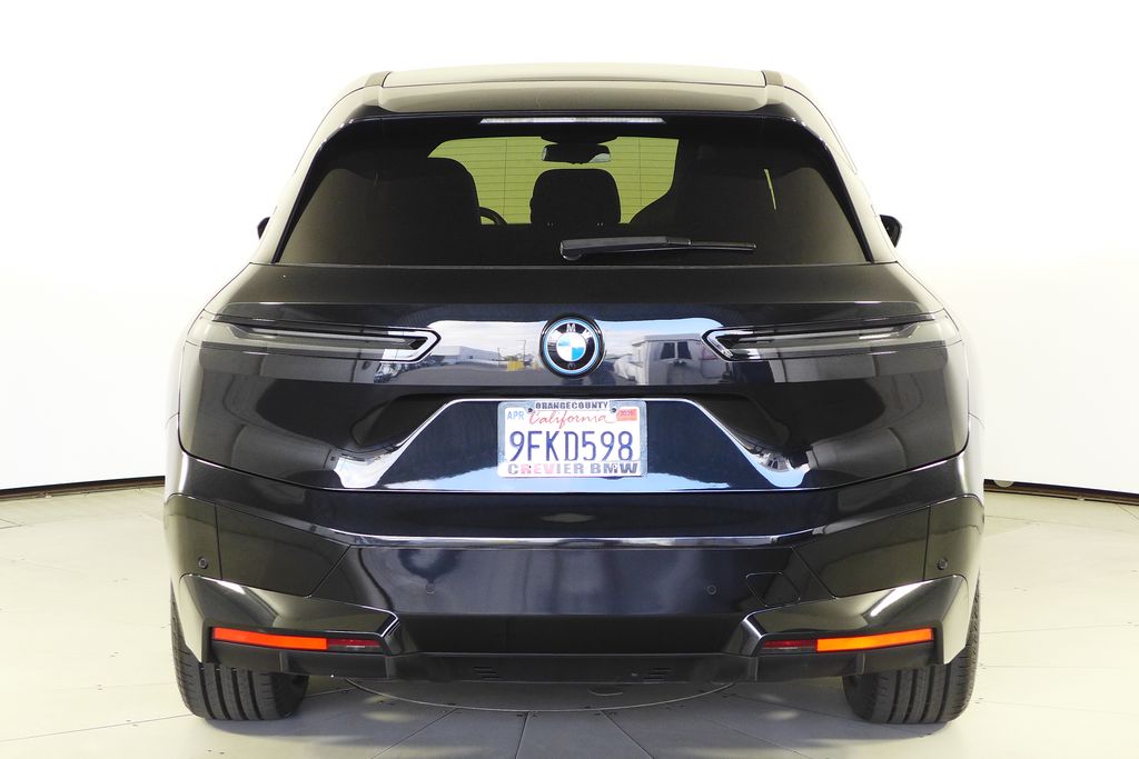 Thumbnail: 2023 BMW iX - 7