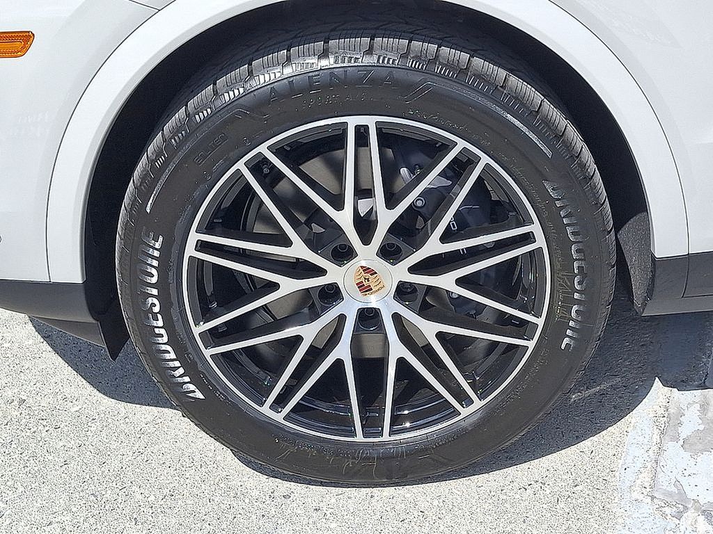 Thumbnail: 2026 Porsche  - 10