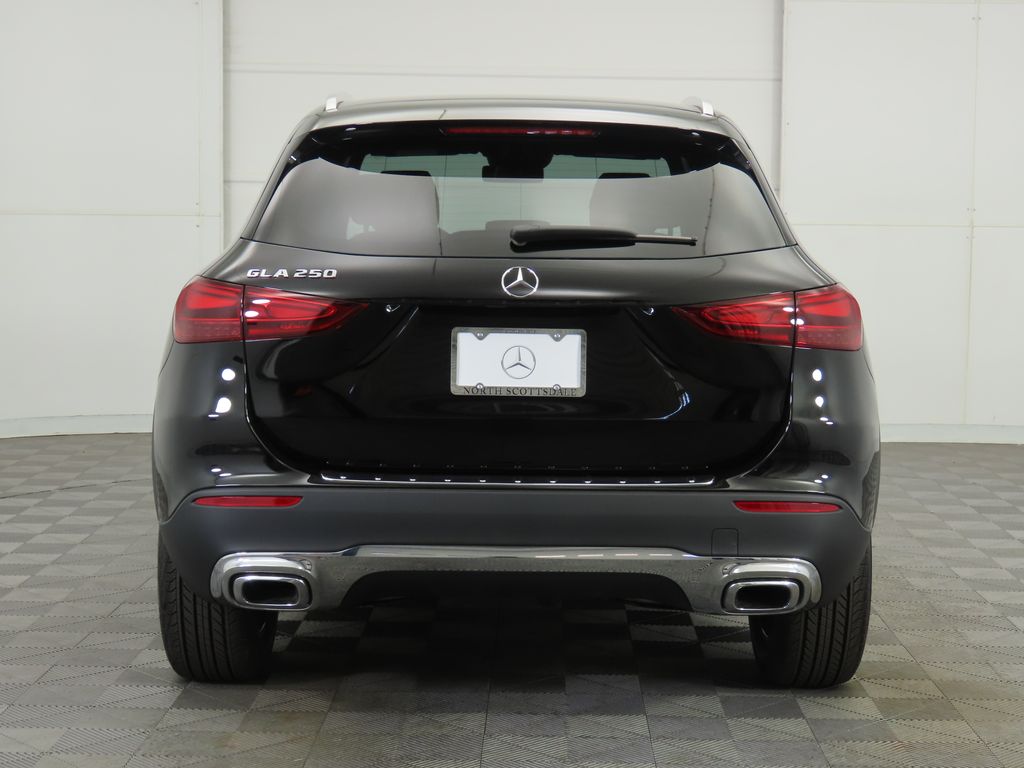2025 Mercedes-Benz GLA 250 6