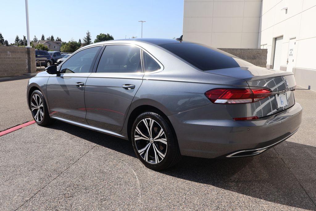 2020 Volkswagen Passat 2.0T 7