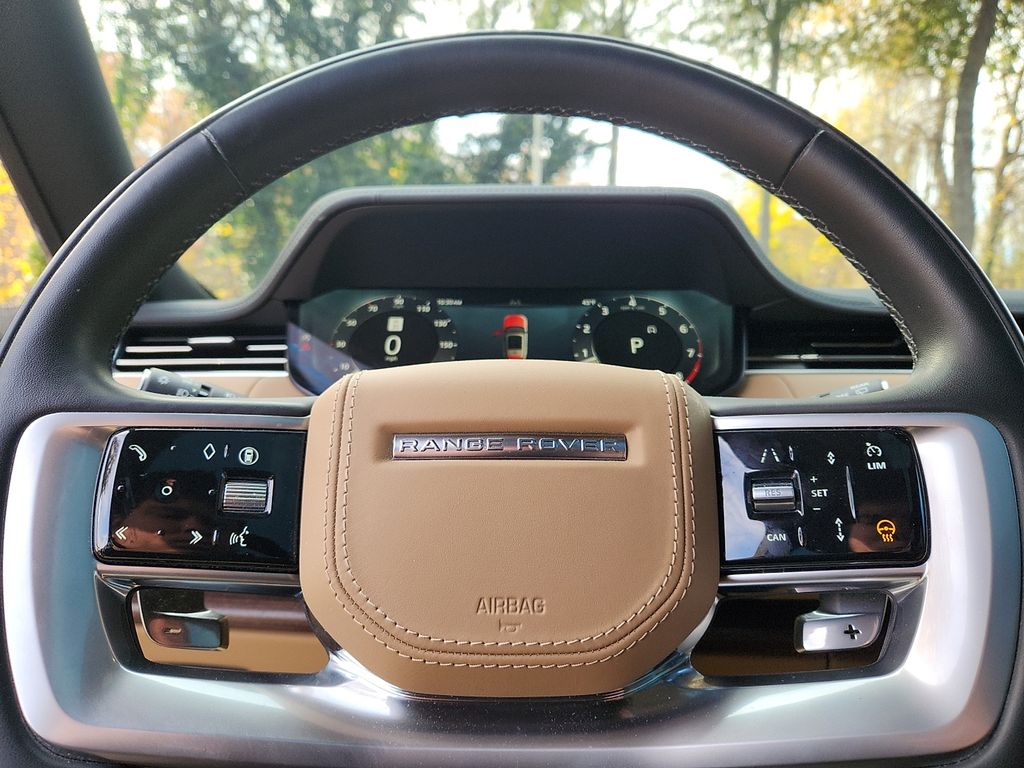 Thumbnail: 2025 Land Rover Range Rover - 20