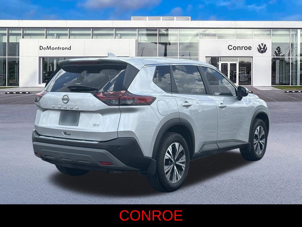 2023 Nissan Rogue SV - 4