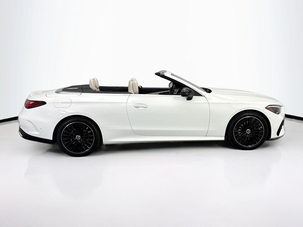 Thumbnail: 2026 Mercedes-Benz CLE - 4