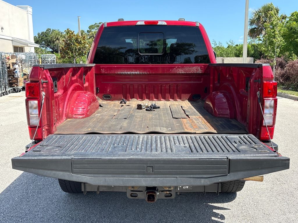Used 2021  Ford Lariat image 11