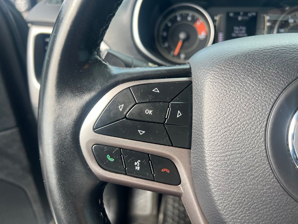 Used 2020 Jeep Cherokee SUV