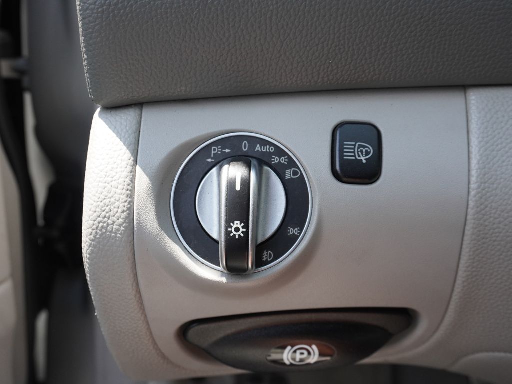 Used 2005 Silver Mercedes-Benz SL 500 image 27
