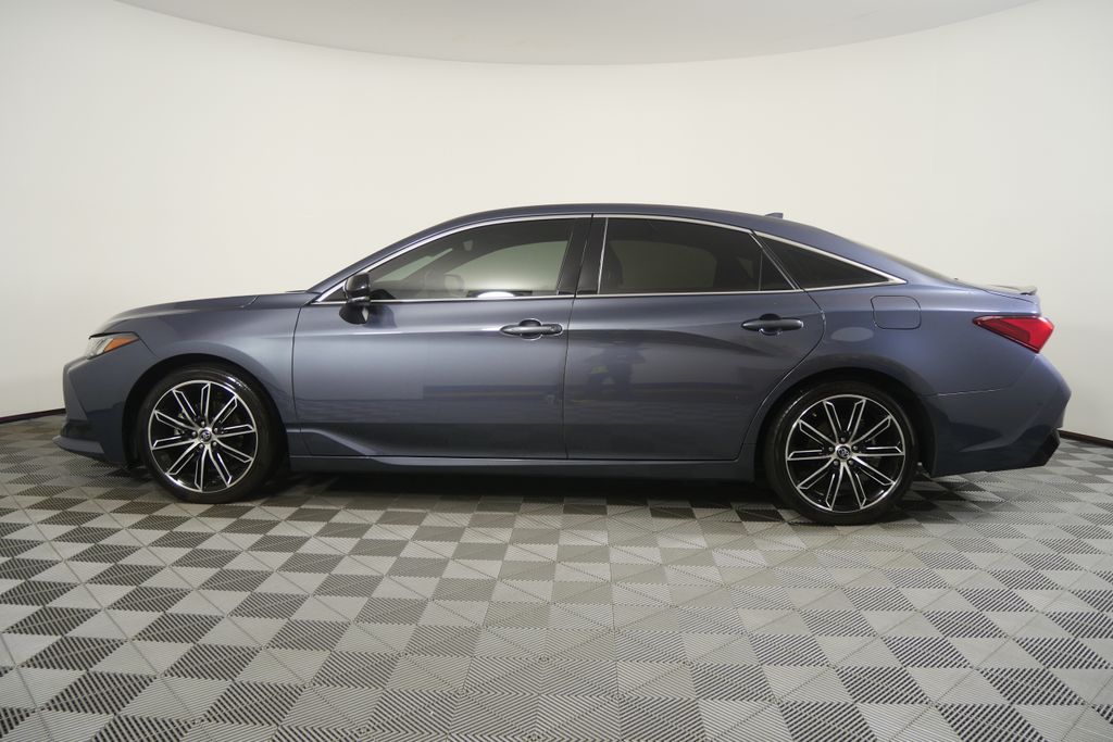 Thumbnail: 2019 Toyota Avalon - 2