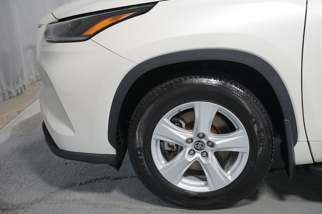 Thumbnail: 2021 Toyota Highlander - 5