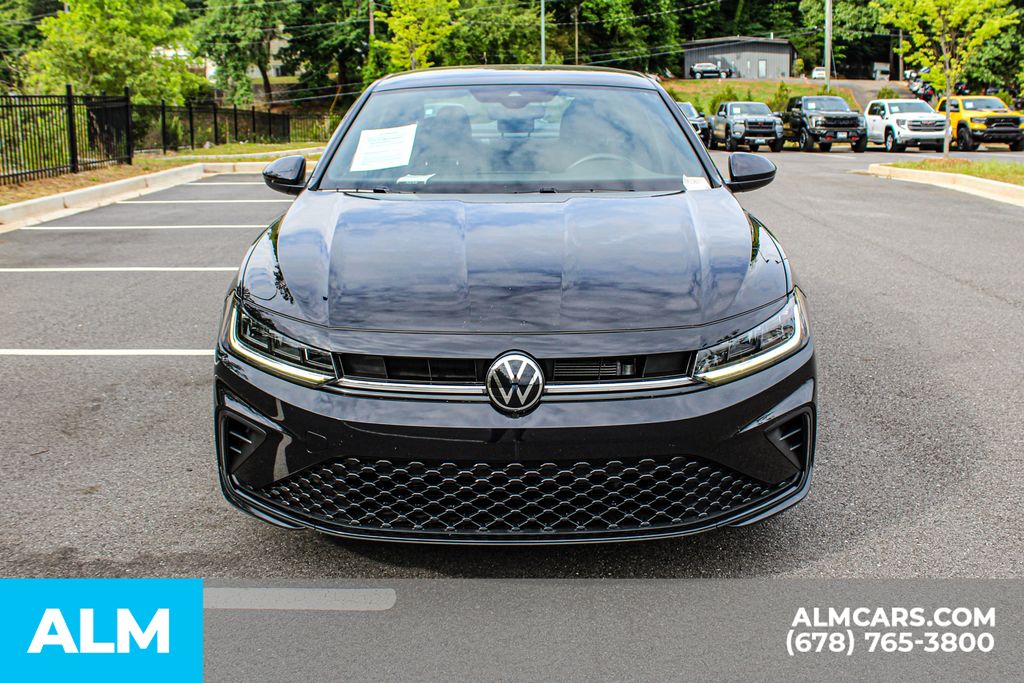 Used 2025 Black Volkswagen 1.5T Sport image 9