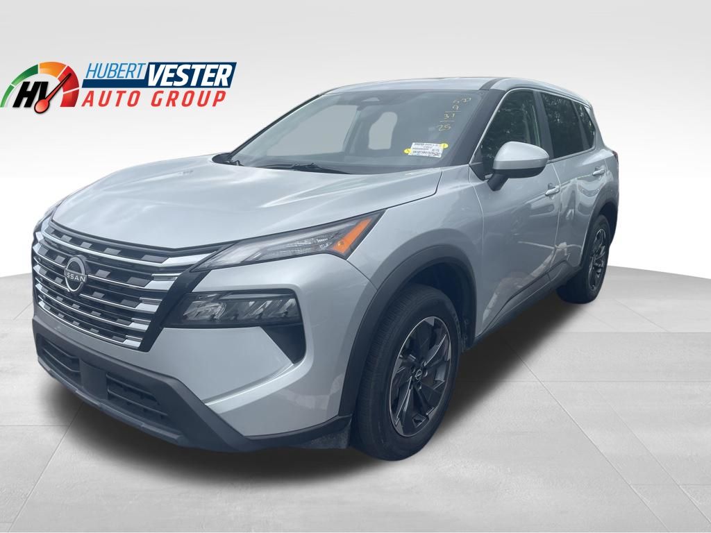 2025 Nissan Rogue SV FWD's photo