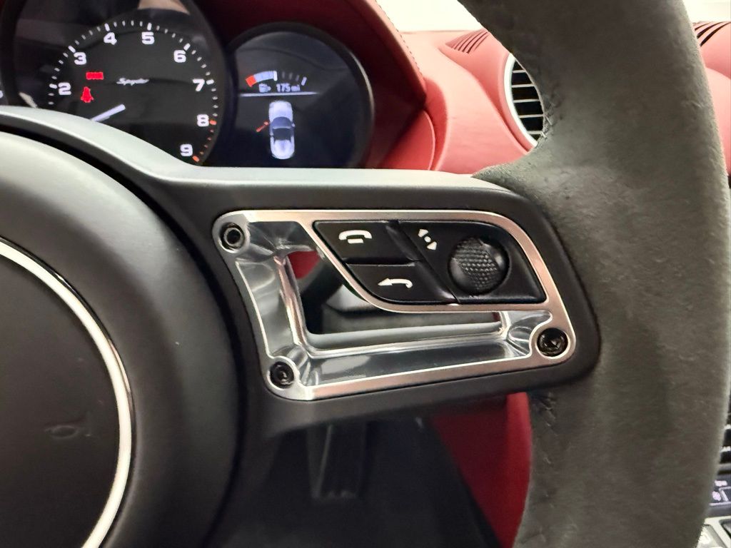 Thumbnail: 2022 Porsche  - 14