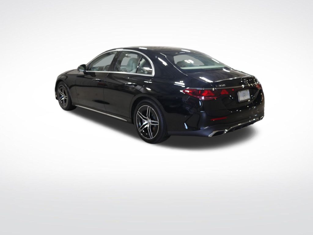 Thumbnail: 2026 Mercedes-Benz E-Class - 3