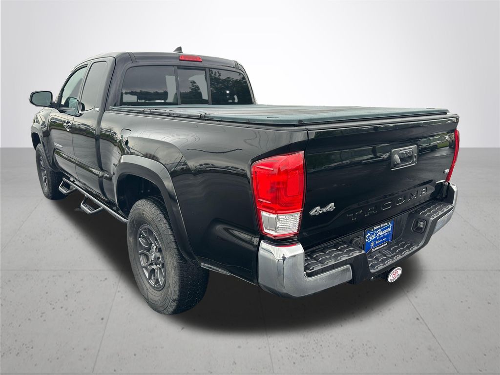 2017 Toyota Tacoma SR5