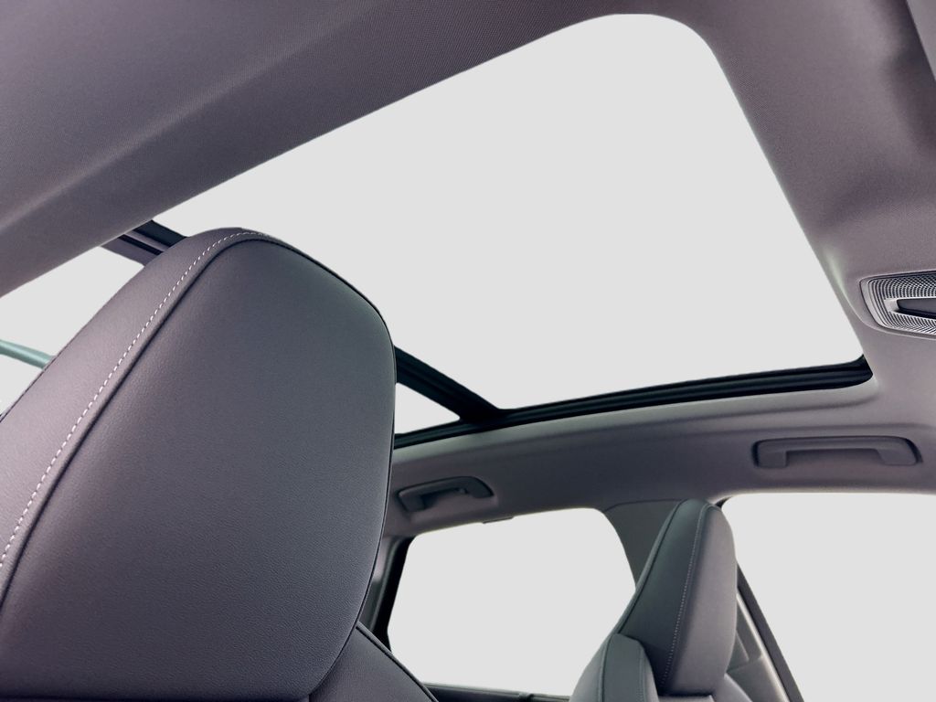 Thumbnail: 2025 Audi Q5 - 18