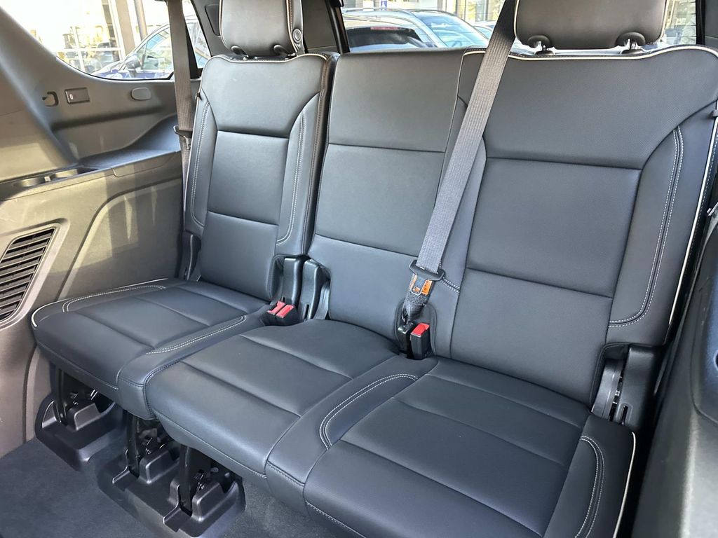 Thumbnail: 2024 Chevrolet Tahoe - 25