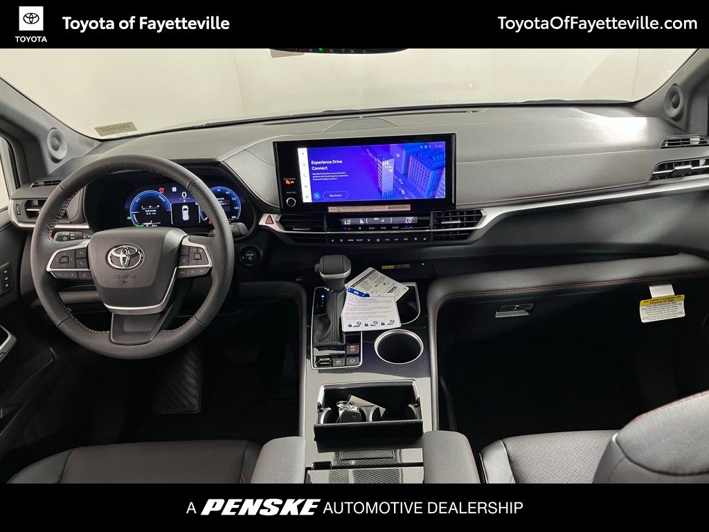 2025 Toyota Sienna XSE 22