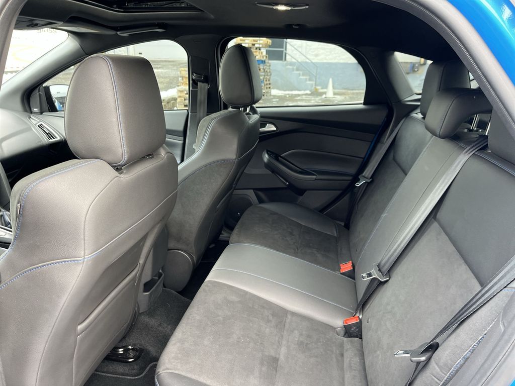 Thumbnail: 2018 Ford Focus - 23