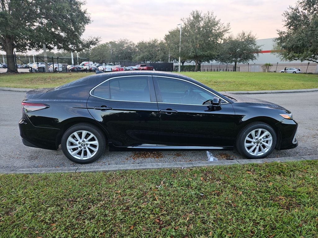 2023 Toyota Camry LE 6