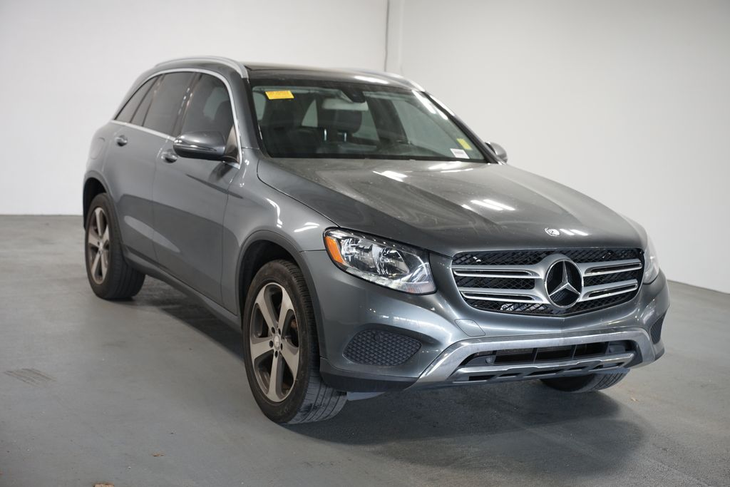 Thumbnail: 2016 Mercedes-Benz GLC - 3