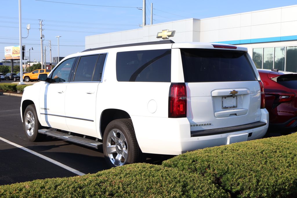 Thumbnail: 2019 Chevrolet Suburban - 10