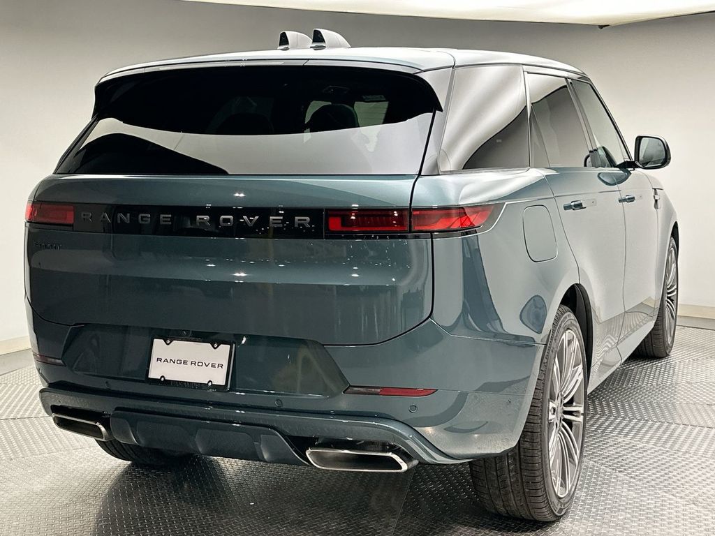 Thumbnail: 2026 Land Rover Range Rover Sport - 3