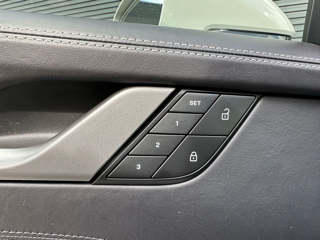 Thumbnail: 2022 Porsche 911 - 19