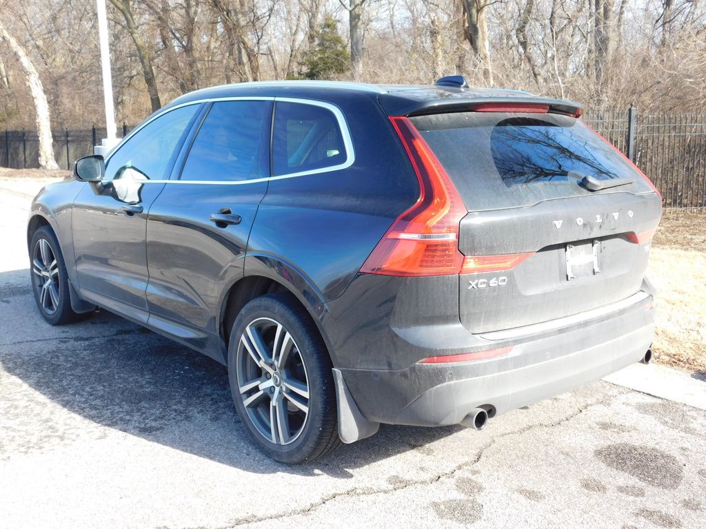 2019 Volvo XC60 T5 Momentum 10