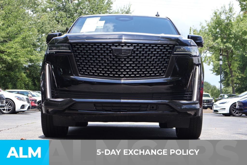 Used 2023 Black Cadillac Luxury image 3