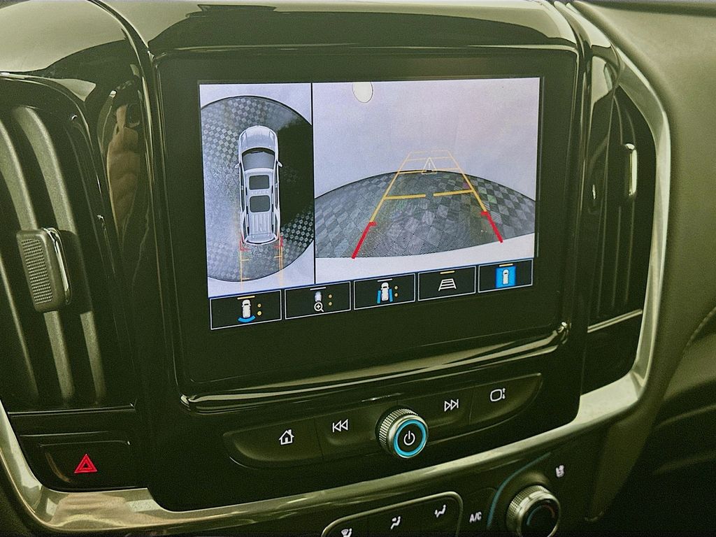 Used 2023 White Chevrolet Premier image 20