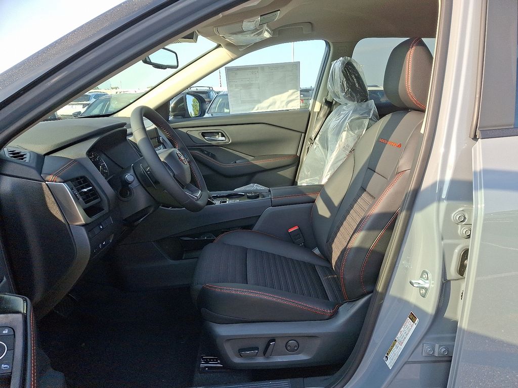 Thumbnail: 2026 Nissan Rogue - 5