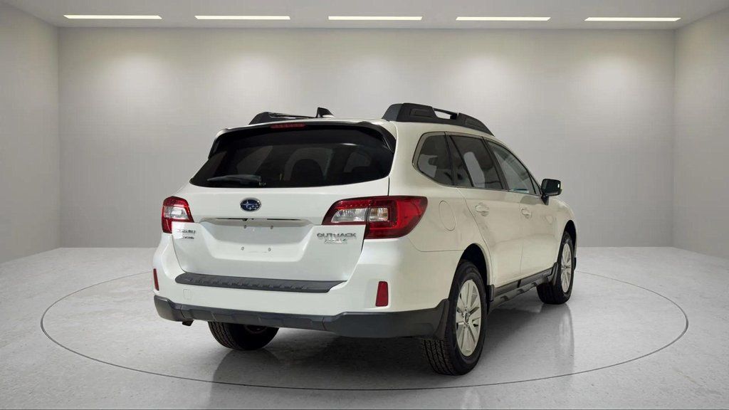 Used 2017 Crystal White Pearl Subaru 2.5i Premium image 3