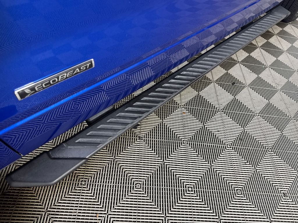 Used 2011 Blue Ford XLT image 14