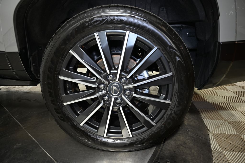 Thumbnail: 2025 Lexus GX - 12