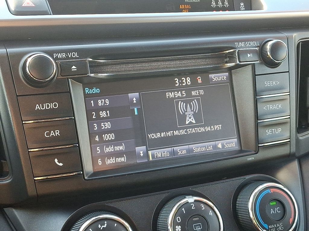 Thumbnail: 2018 Toyota RAV4 - 16