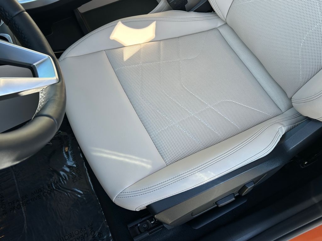 Thumbnail: 2025 BMW X1 - 15