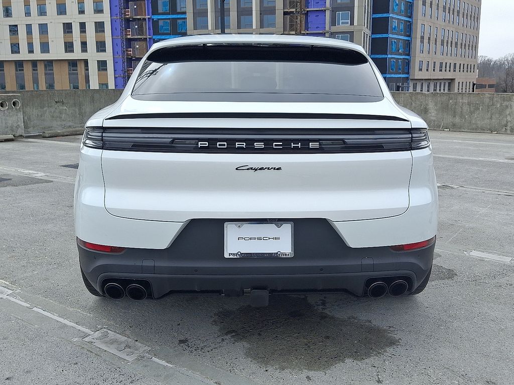 Thumbnail: 2025 Porsche  - 9