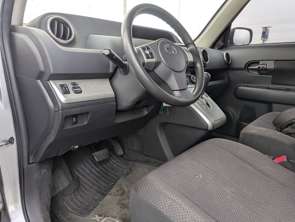 2010 Scion xB Base 14