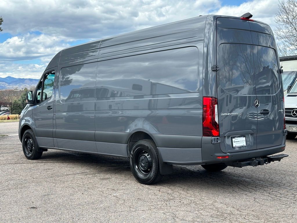 2024 Mercedes-Benz Sprinter 2500 Cargo 170 WB 3