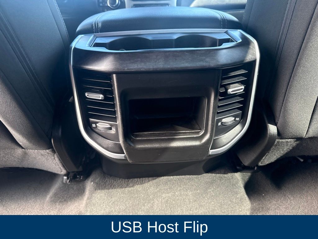 2023 Ram 1500 Big Horn Crew Cab 4x4 5'7" Box