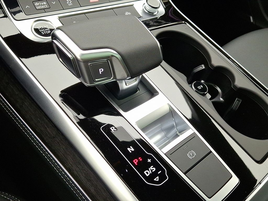 Thumbnail: 2026 Audi Q7 - 10