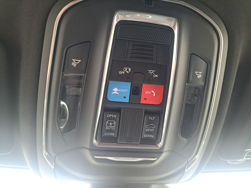 New Car 2025 Jeep Grand Cherokee  Laredo For Sale Under $35,000 In Austin, Texas