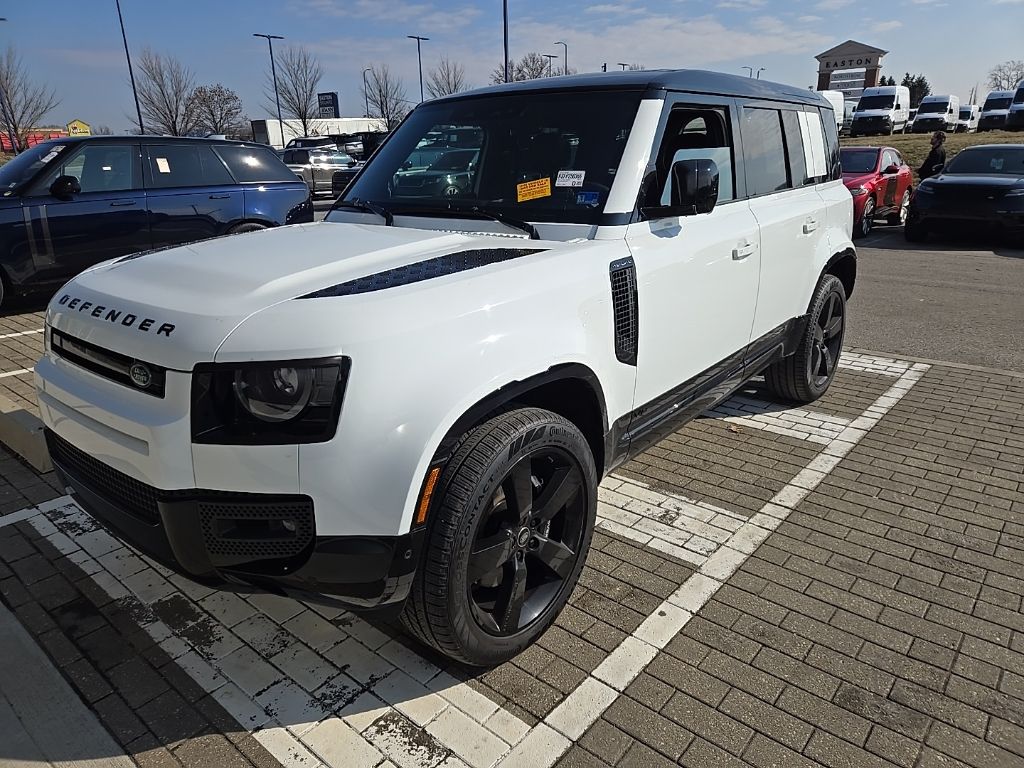 2025 Land Rover Defender 110 V8 P525 AWD