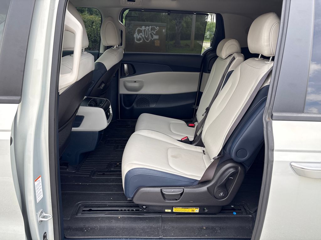 Certified Used 2025 White Kia EX image 31